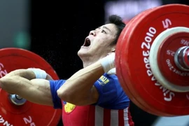 Phá kỷ lục châu Á cử giật, Thạch Kim Tuấn vẫn chỉ giành HCB tại ASIAD 17