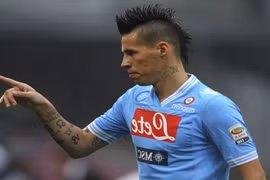 Sao Serie A "chuyển đổi giới tính"