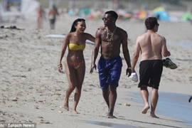 Sao tuyển Anh “bật” thầy vì người tình nóng bỏng