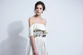 Xuân Lê ra mắt bộ sưu tập xuân hè cho phái đẹp 