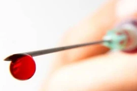 Hà Nội: 15 cán bộ y tế, công an bị phơi nhiễm HIV