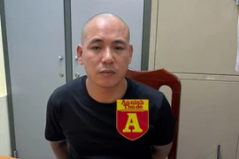 Cảnh sát hình sự Hà Nội bắt kẻ sàm sỡ, cướp giật tài sản của phụ nữ