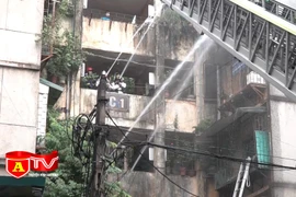 Diễn tập phương án chữa cháy tại khu tập thể cũ