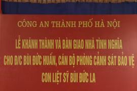 Khánh thành nhà tình nghĩa tặng gia đình liệt sỹ