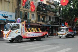 Hành trình rước tượng vàng Thánh Gióng từ Đền Sóc về Nhà hát Lớn Hà Nội