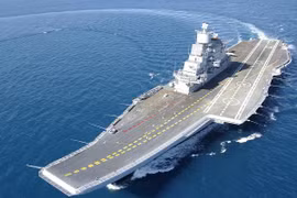 Mỹ ủng hộ bán công nghệ tàu sân bay cho Ấn Độ