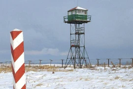 Ba Lan xây 6 tháp canh mới trên biên giới với Nga