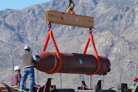 Mỹ thử bom phá boong-ke lớn nhất trước đàm phán hạt nhân Iran