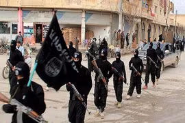 Iran tố Mỹ cung cấp vũ khí và tài chính cho IS