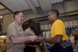 Ngạc nhiên khi hải quân Mỹ sử dụng thiết bị điện tử xuất xứ từ Trung Quốc