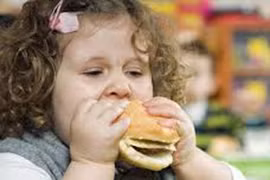 Trẻ béo phì dễ tăng huyết áp