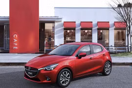 Mazda2 giành giải “Xe hơi của năm 2014-2015” tại Nhật Bản