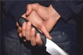 Bị đâm chết vì không đặt tên con trai theo họ bố