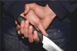 Bị đâm chết vì không đặt tên con trai theo họ bố