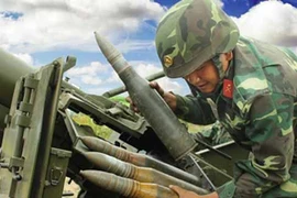 Bộ đội Tây Nguyên diễn tập bắn đạn thật