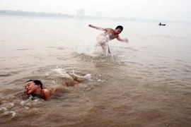 Bãi tắm lý tưởng của người lao động 