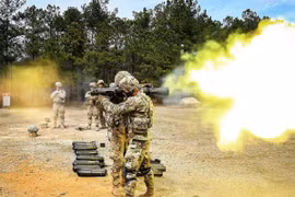 Loạt ảnh ấn tượng của lục quân Mỹ trong năm 2016