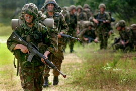 Quân đội Anh thừa nhận có thể bị Nga tiêu diệt trong một buổi chiều