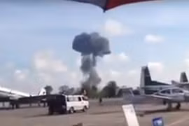 Tiêm kích Saab Gripen của Thái Lan rơi khi biểu diễn, phi công thiệt mạng