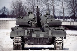 Nga "biếu" quân đội Syria lô xe tăng chiến đấu chủ lực T-62M đầu tiên