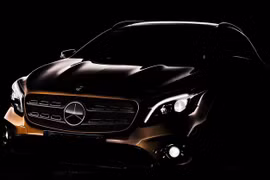 Mercedes-Benz hé lộ ảnh teaser đầy bí ẩn của GLA 2017