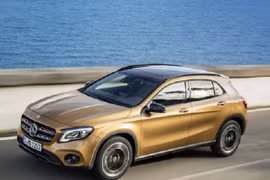 Mercedes-Benz GLA 2018: Sang trọng và thể thao