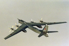 Chiến đấu cơ Nhật Bản xuất kích chặn máy ném bom Nga