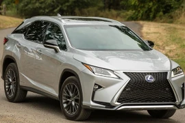 Tiết lộ thời điểm Lexus RX 7 chỗ chính thức trình làng