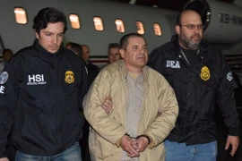"Bố già" El Chapo đã được dẫn độ đến Mỹ