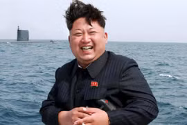 Ông Kim Jong-Un chi "tiền tấn" xây tượng đài bản thân?