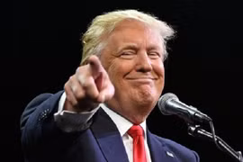 Ông Trump sa thải tất cả đại sứ của Tổng thống Obama