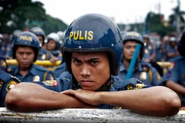 Philippines ngừng chiến dịch chống ma túy vì Cảnh sát biến chất