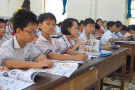 Học sinh được tự lựa chọn học tiếng Nga, tiếng Trung hay tiếng Anh 