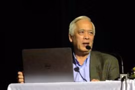 Giáo sư Trịnh Xuân Thuận truyền cảm hứng về khoa học vũ trụ 