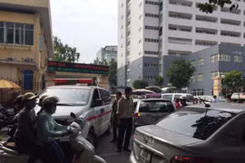 Lãnh đạo bệnh viện đừng tơ hào thì sẽ giảm bức xúc