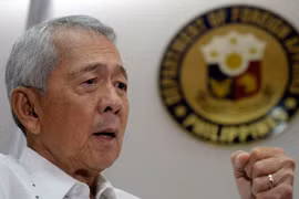 Philippines rút lại tuyên bố sẵn sàng chia sẻ tài nguyên với Trung Quốc