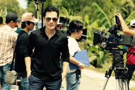 Trần Bảo Sơn chính thức khai máy phim "Hy sinh đời trai"
