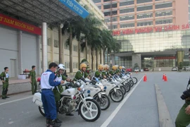 Honda Việt Nam phối hợp với Học viện CSND tập huấn lái xe phân khối lớn