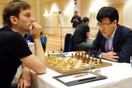 Quang Liêm thua đối thủ trên cơ sau... 6 tiếng giao đấu