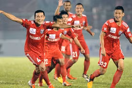 B.Bình Dương đi vào lịch sử V-League với 3 lần vô địch
