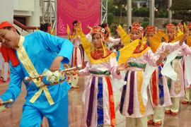 "Tiệc nghệ thuật" dâng vua Hùng