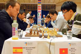 Quang Liêm vào vòng 3 World Cup sau loạt Tie-break nghẹt thở