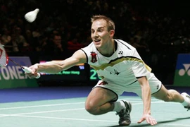 Tiến Minh khiến cựu VĐTG mướt mồ hôi