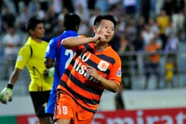 Văn Quyến lập siêu phẩm giúp V.Ninh Bình đoạt vé tứ kết AFC Cup