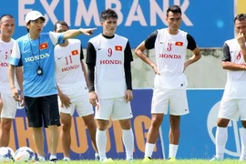 Bốc thăm AFF Cup 2014: Tuyển Việt Nam đối mặt "cửa tử"