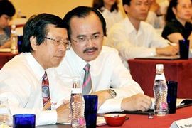 V-League 2013 không đội nào phải xuống hạng nữa