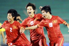 Thưởng “nóng” 1 tỷ đồng cho ĐT nữ Việt Nam