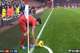 Cảnh sát vào cuộc điều tra vụ Suarez bị CĐV ném đồng xu