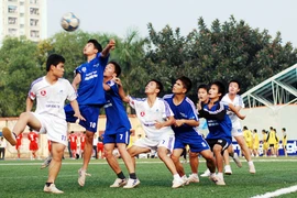 Đã có 17 đội đăng ký tham dự giải bóng đá học sinh THPT Hà Nội 2012