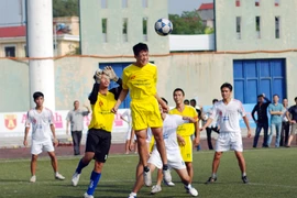 Khốc liệt giành vé tới sân Hàng Đẫy